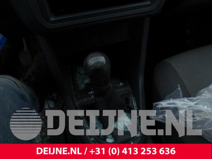 Volkswagen Caddy Schaltung O260300