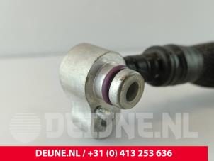 Porsche Taycan Klima Leitung O260355 foto 3