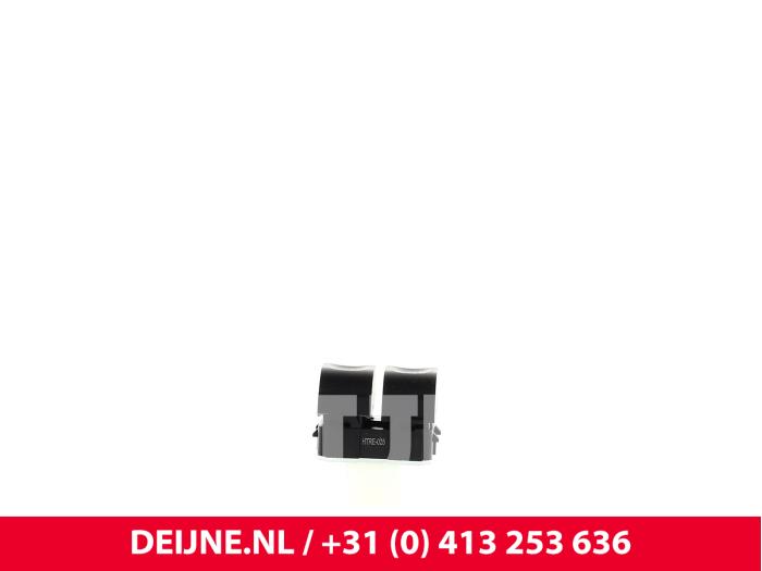 Renault Trafic Electric window switch O9990002771