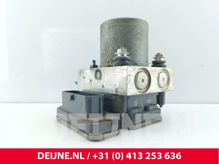 Mercedes Vito ABS pump O260402