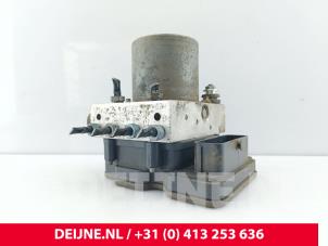 Mercedes Vito ABS pump O260402 photo 2