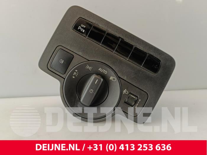 Mercedes Vito Light switch O260425