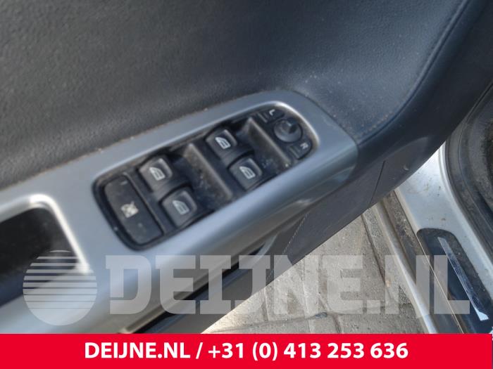 Volvo V50 Electric window switch O260467