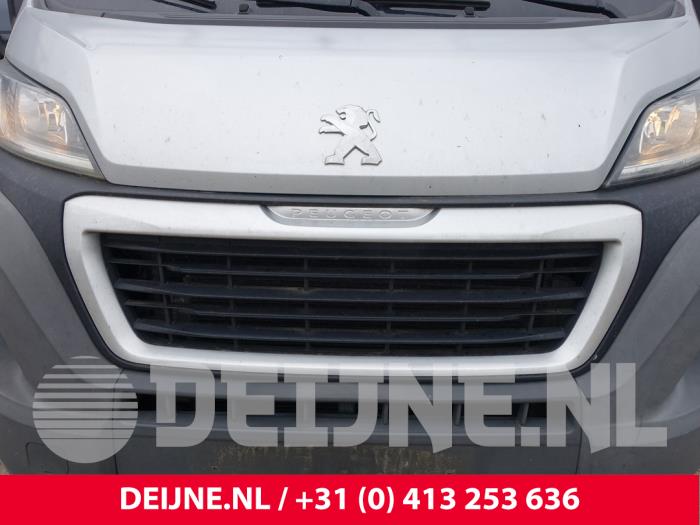 Peugeot Boxer Grille O260527