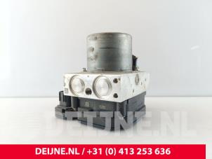 Volvo XC40 ABS Pumpe O260579 foto 2