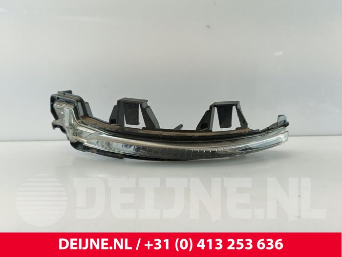 Volvo XC40 Blinker Außenspiegel links O260645