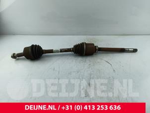 Gebruikte Aandrijfas rechts-voor Mercedes Vito (447.6) 1.6 111 CDI 16V Prijs € 175,45 Inclusief btw aangeboden door van Deijne Onderdelen Uden B.V.