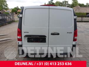 Mercedes Vito Minibus/van rear door O260740 photo 2