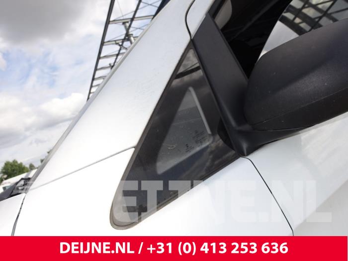 Mercedes Vito Dreieckfenster links vorne O260752