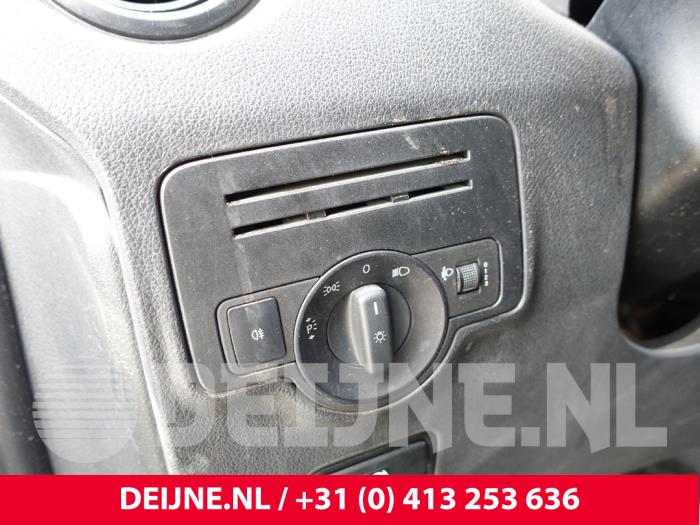 Mercedes Vito Licht Schalter O260763