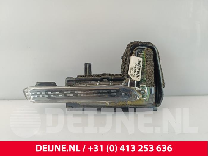 Volvo XC60 Indicator mirror right O260809