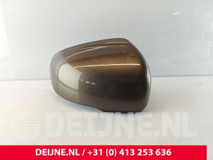 Gebruikte Spiegelkap rechts Volvo V90 II (PW) 2.0 D5 16V AWD Prijs € 100,00 Margeregeling aangeboden door van Deijne Onderdelen Uden B.V.
