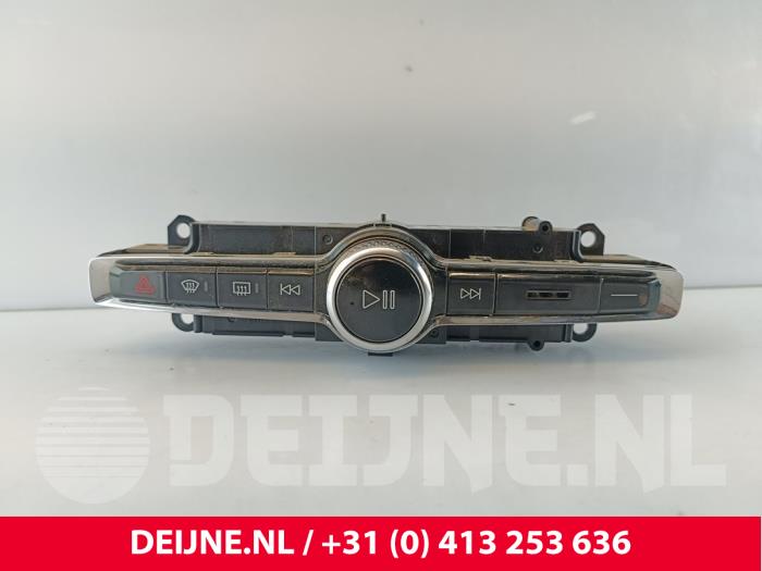 Volvo V90 Radiobedienfeld O260832