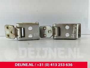 Mercedes Sprinter Rear door hinge, right O260954 photo 2