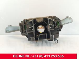 Volvo V40 Steering column stalk O260970 photo 2