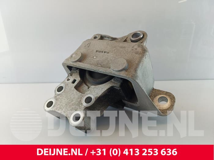 Volvo XC40 Motorlager O261085