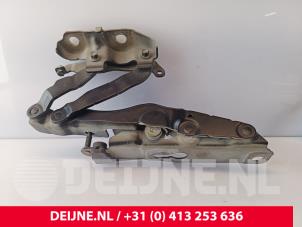 Volvo V60 Bonnet Hinge O261088 photo 3