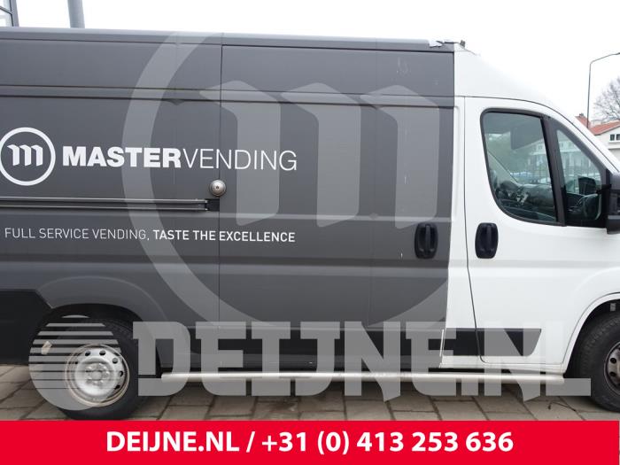 Peugeot Boxer Schiebetür rechts O261137