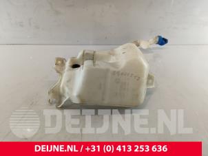 Tesla Model S Ruitensproeiertank voor O261182 foto 3