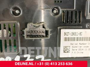 Ford Transit Radiobedienfeld O261200 foto 3