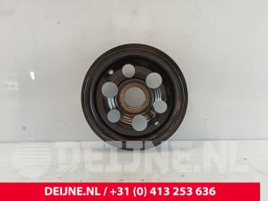 Gebruikte Krukas Poelie Ford Transit 2.0 TDCi 16V Eco Blue 130 Prijs € 36,30 Inclusief btw aangeboden door van Deijne Onderdelen Uden B.V.