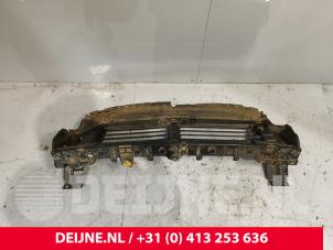 Gebruikte Luchtgeleider Volvo V90 II (PW) 2.0 D3 16V AWD Prijs € 150,00 Margeregeling aangeboden door van Deijne Onderdelen Uden B.V.