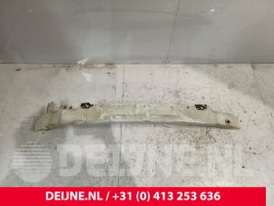 Gebruikte Bumperbalk voor Volvo V90 II (PW) 2.0 D3 16V AWD Prijs € 245,00 Margeregeling aangeboden door van Deijne Onderdelen Uden B.V.