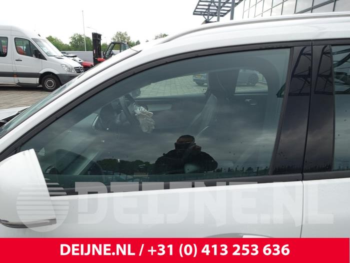 Volvo XC40 Türscheibe 4-türig links vorne O261407