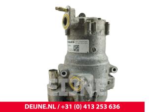 Volvo XC40 Klimapumpe O261500 foto 2