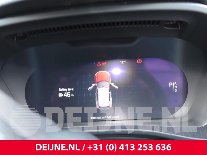 Volvo XC40 Tacho - Kombiinstrument KM O261546