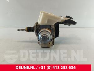 Gebruikte Rembooster Volvo V60 II (ZW) 2.0 B3 16V Mild Hybrid Prijs € 390,00 Margeregeling aangeboden door van Deijne Onderdelen Uden B.V.