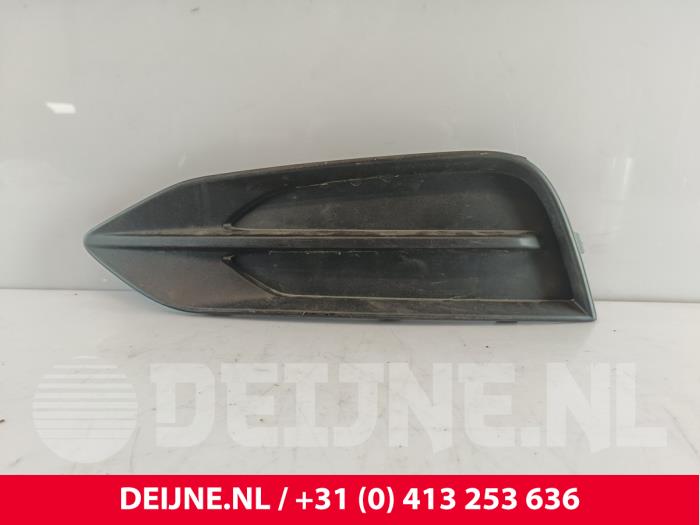 Volvo V90 Stoßstangenrost O261585