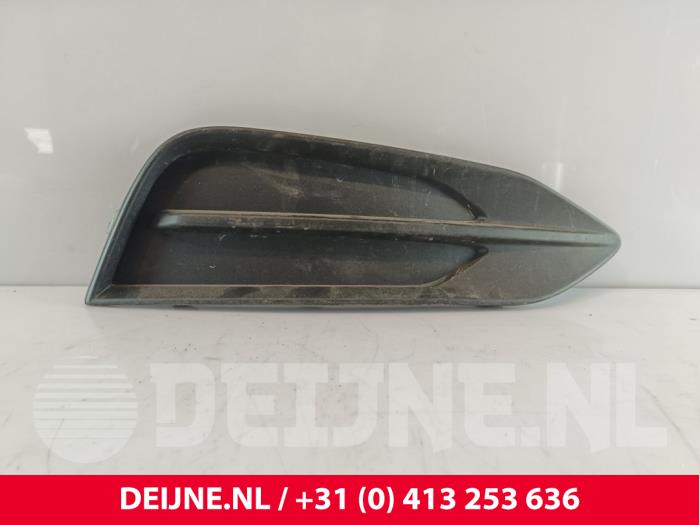 Volvo V90 Stoßstangenrost O261586