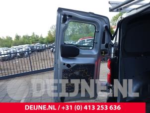 Peugeot Expert Minibus/van rear door O261684 photo 3