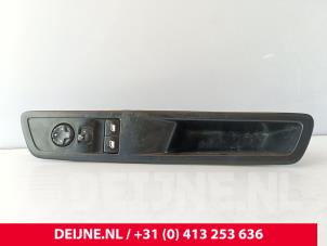 Peugeot Expert Electric window switch O261699 photo 2