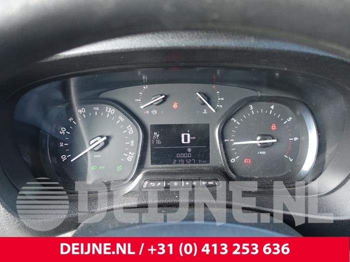 Peugeot Expert Tacho - Kombiinstrument KM O261706