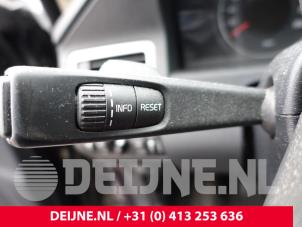 Volvo V70 Steering column stalk O261778 photo 2