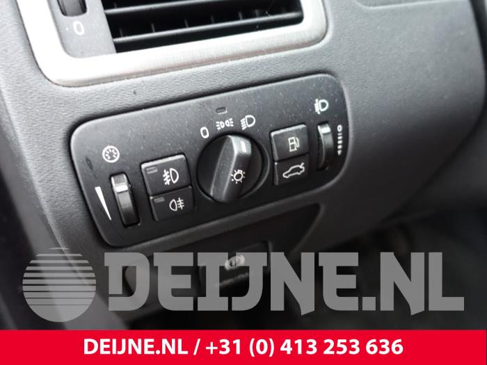 Volvo V70 Light switch O261788