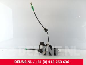 Volvo V60 Door lock mechanism 4-door, front left O261898 photo 2