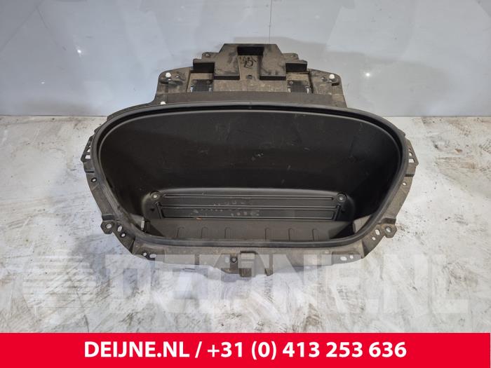 Volvo XC40 Ablagefach O261930
