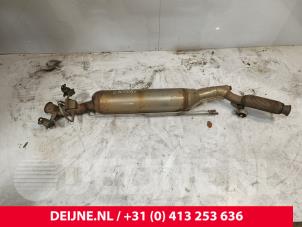 Gebruikte Roetfilter Peugeot Expert (V1/VA/VB/VE/VF/VT/VY) 2.0 Blue HDi 120 16V Prijs € 605,00 Inclusief btw aangeboden door van Deijne Onderdelen Uden B.V.