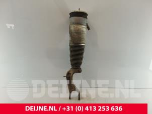 Tesla Model S Stoßdämpfer links vorne O261972 foto 3