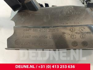 Mercedes Vito Front bumper, right-side component O261988 photo 3