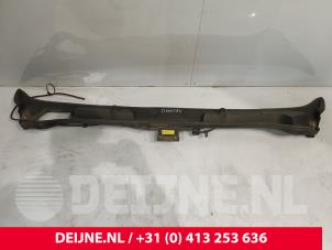 Gebruikte Paravent Peugeot Boxer (U9) 2.0 BlueHDi 130 Prijs € 96,80 Inclusief btw aangeboden door van Deijne Onderdelen Uden B.V.