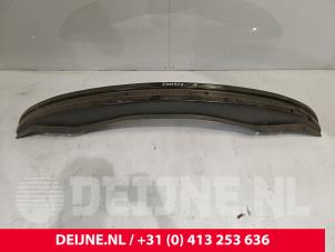 Gebruikte Bumperbalk achter Tesla Model S 85 Prijs € 54,45 Inclusief btw aangeboden door van Deijne Onderdelen Uden B.V.