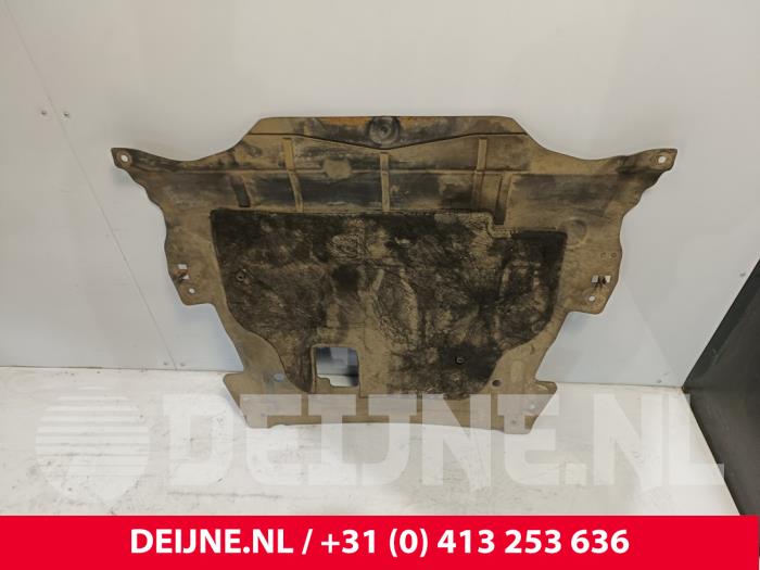 Volvo V70 Engine protection panel O262020