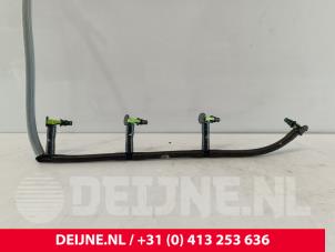 Ford Transit Custom Brandstof retourleiding O262128 foto 2