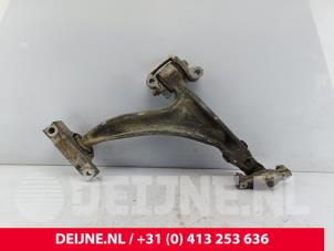 Gebruikte Draagarm onder links-voor Volvo V60 II (ZW) 2.0 D4 16V Prijs € 160,00 Margeregeling aangeboden door van Deijne Onderdelen Uden B.V.