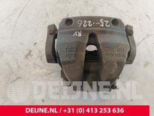Volvo V60 Front brake calliper, right O262203 photo 3