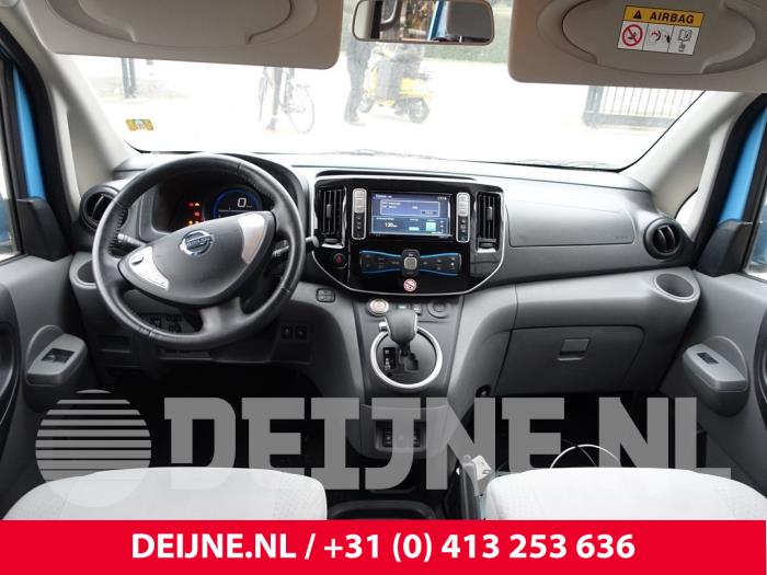 Nissan NV200 Airbag set + dashboard O262333